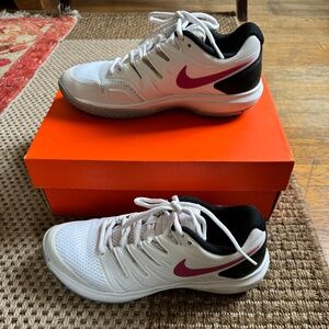 Nike Women's Air Zoom Prestige HC White Tennis Shoes Size 6.5